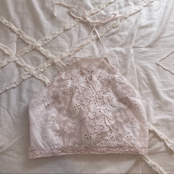 American Eagle Outfitters Tops - AE pale pink eyelet crop halter top